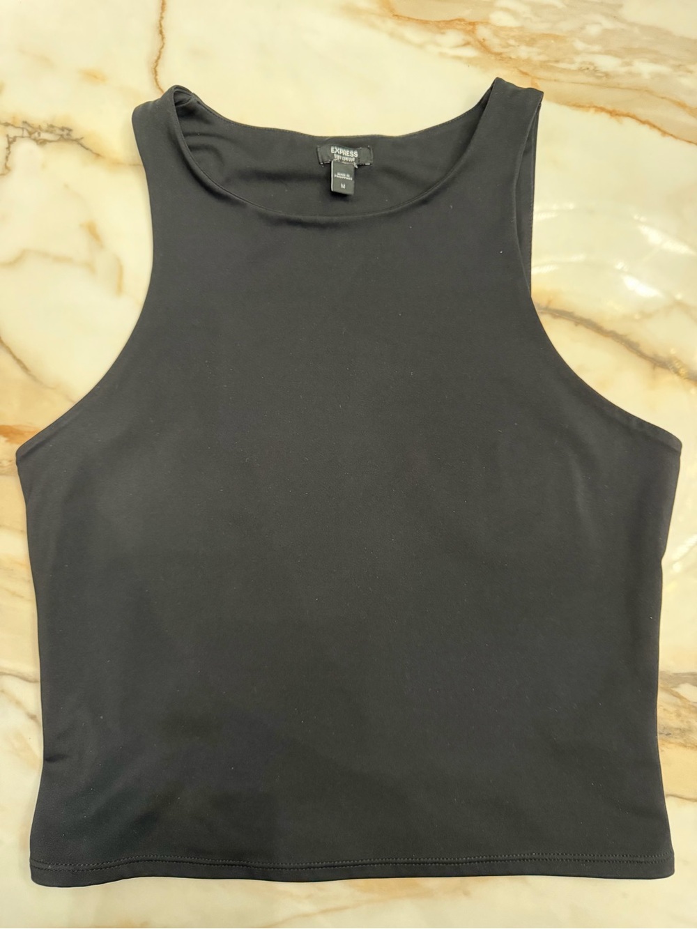 Body Contour High Compression High
Neck Cropped Tank